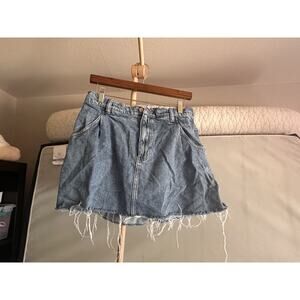 FreePeople We The Free Frayed Denim Skirt With Buttons Pockets Size 31